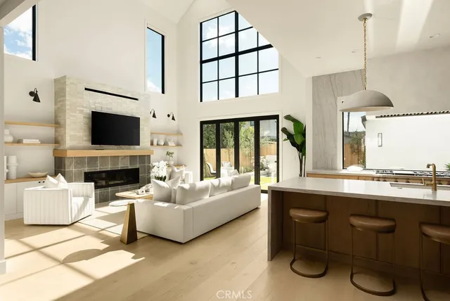 $6,435,000 | 510 Catalina Drive, Newport Beach, CA 92663