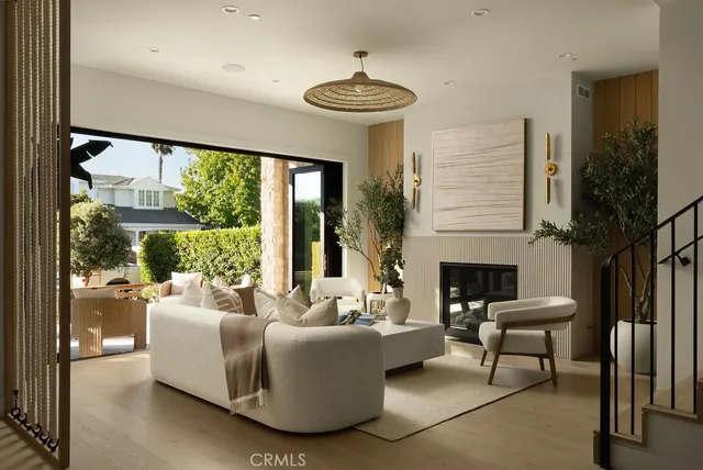 $6,435,000 | 510 Catalina Drive, Newport Beach, CA 92663