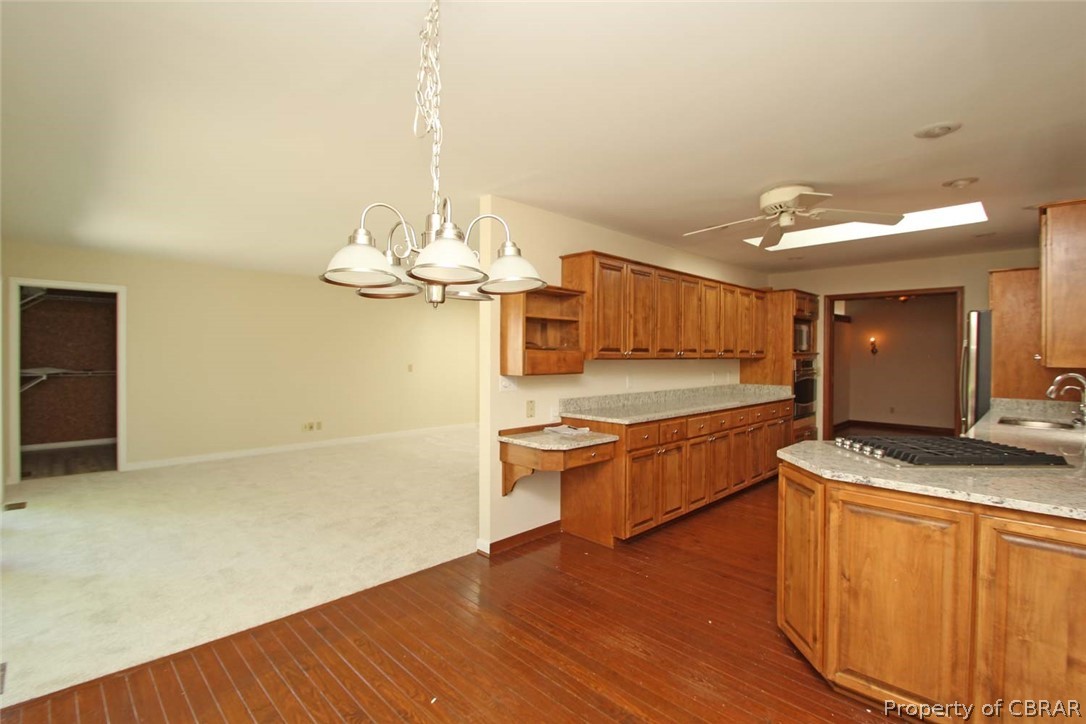 1621 Locust Grove Road Topping, VA 23169 - Photo 27 of 48 Kitchen & Eating Area are Located off the Family Room