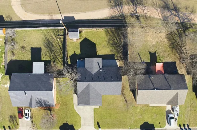 $270,000 | 922 Vail Highlands Circle, Hewitt, TX 76643