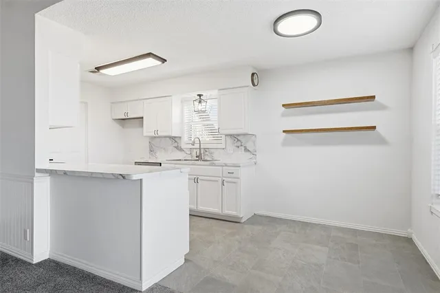 $270,000 | 922 Vail Highlands Circle, Hewitt, TX 76643