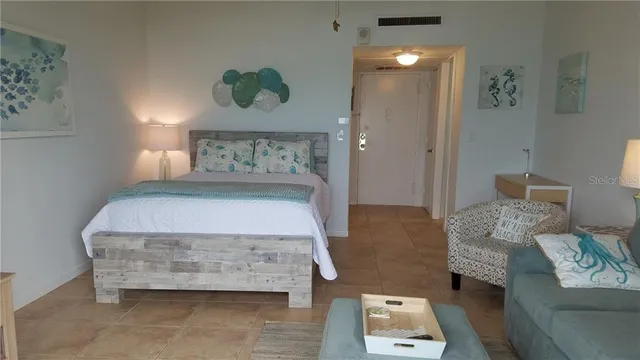 $2,600 | 880 Mandalay Avenue, Unit N411, Clearwater Beach, FL 33767