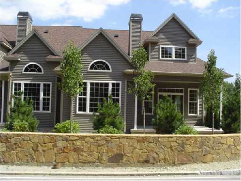 315 Old River Road, Unit 4 Lincoln, RI 02838 - Photo 2 of 9 Exterior Back.
