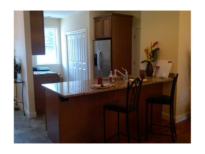 315 Old River Road, Unit 4 Lincoln, RI 02838 - Photo 8 of 9 Kitchen.