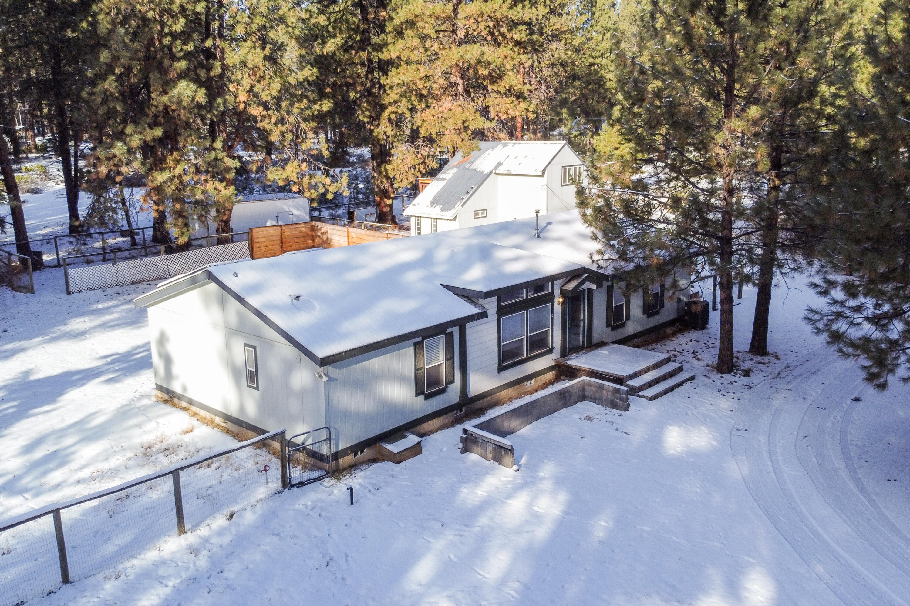 19259 Shoshone Road Bend, OR 97702 - Photo 12 of 64 DJI_0146
