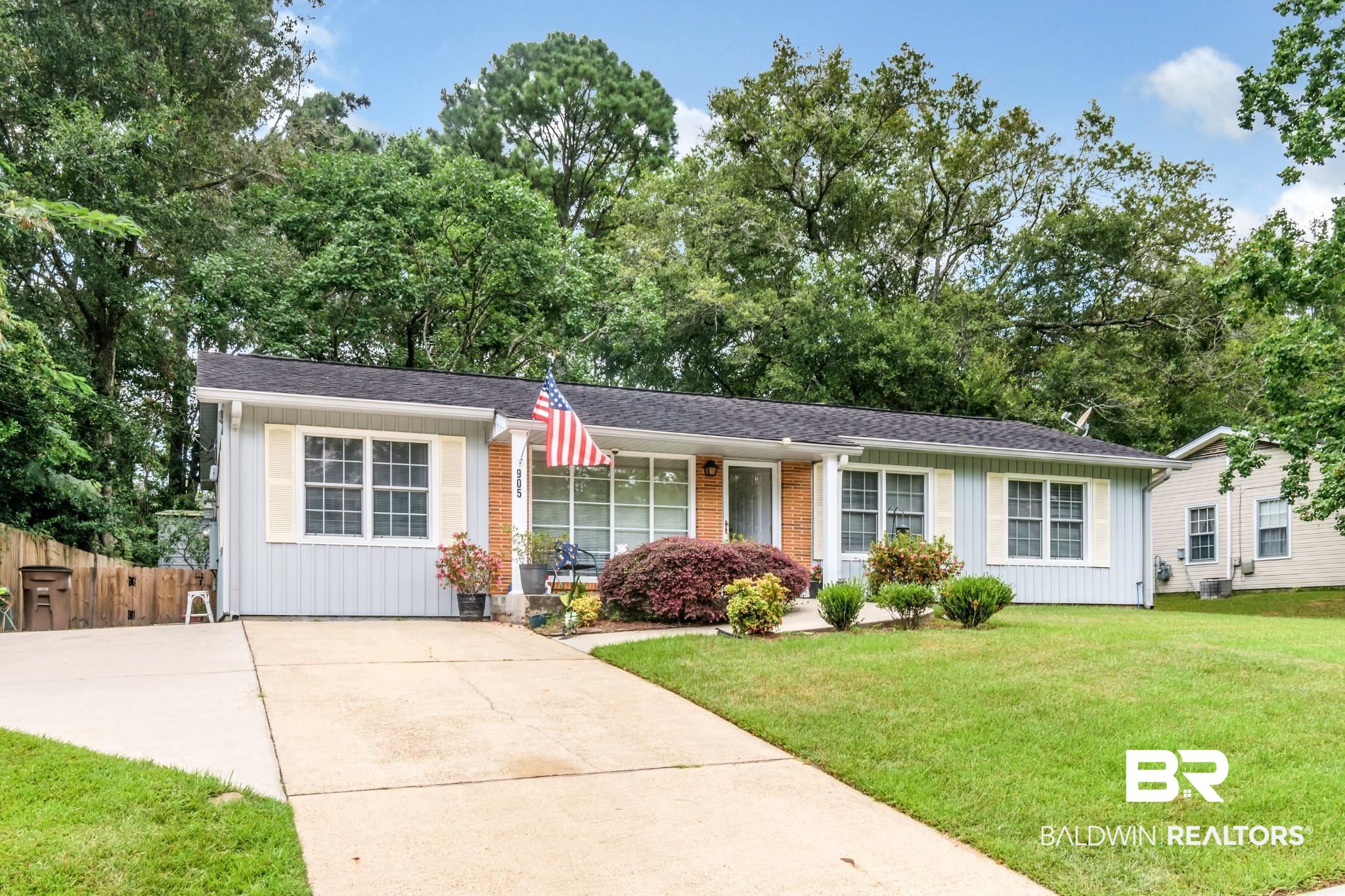 905 Kensington Drive Mobile, AL 36608 - Photo 5 of 16