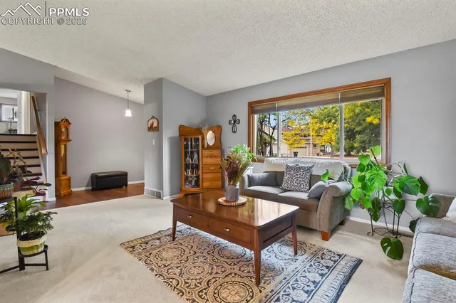 $465,000 | 3855 Inspiration Drive, Colorado Springs, CO 80917