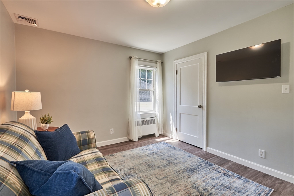 11 Putnam Road North Andover, MA 01845 - Photo 15 of 25 Gallery Image 15