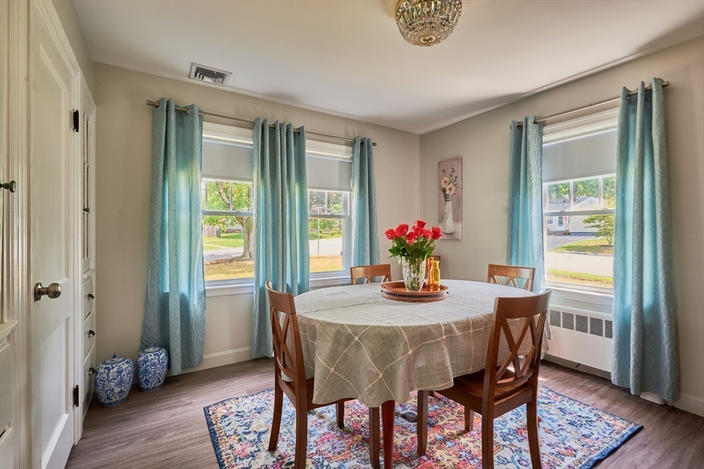 11 Putnam Road North Andover, MA 01845 - Photo 5 of 25 Gallery Image 5