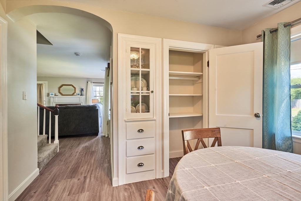 11 Putnam Road North Andover, MA 01845 - Photo 7 of 25 Gallery Image 7