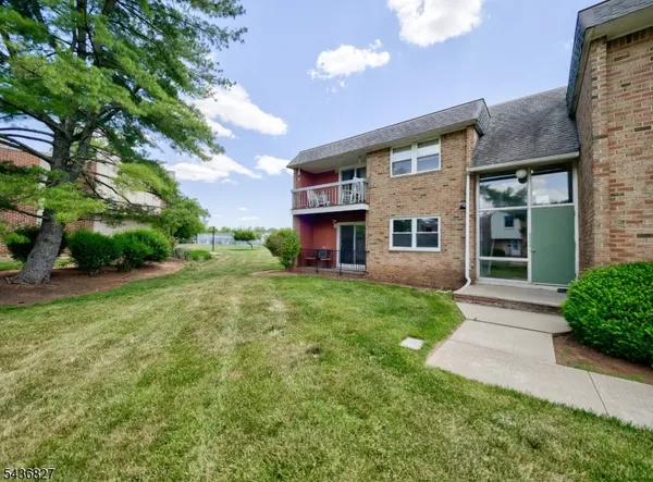 $309,000 | 798 Eves Drive, Unit 3F, Hillsborough, NJ 08844