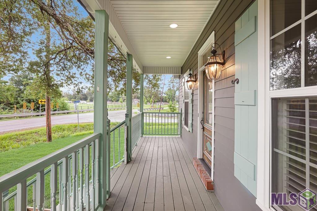905 North River Road Denham Springs, LA 70726 - Photo 24 of 31 Front Porch