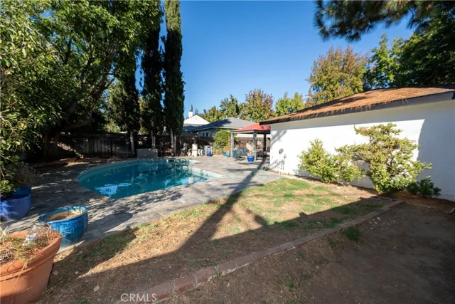 $925,000 | 7001 Jellico Avenue, Lake Balboa, CA 91406