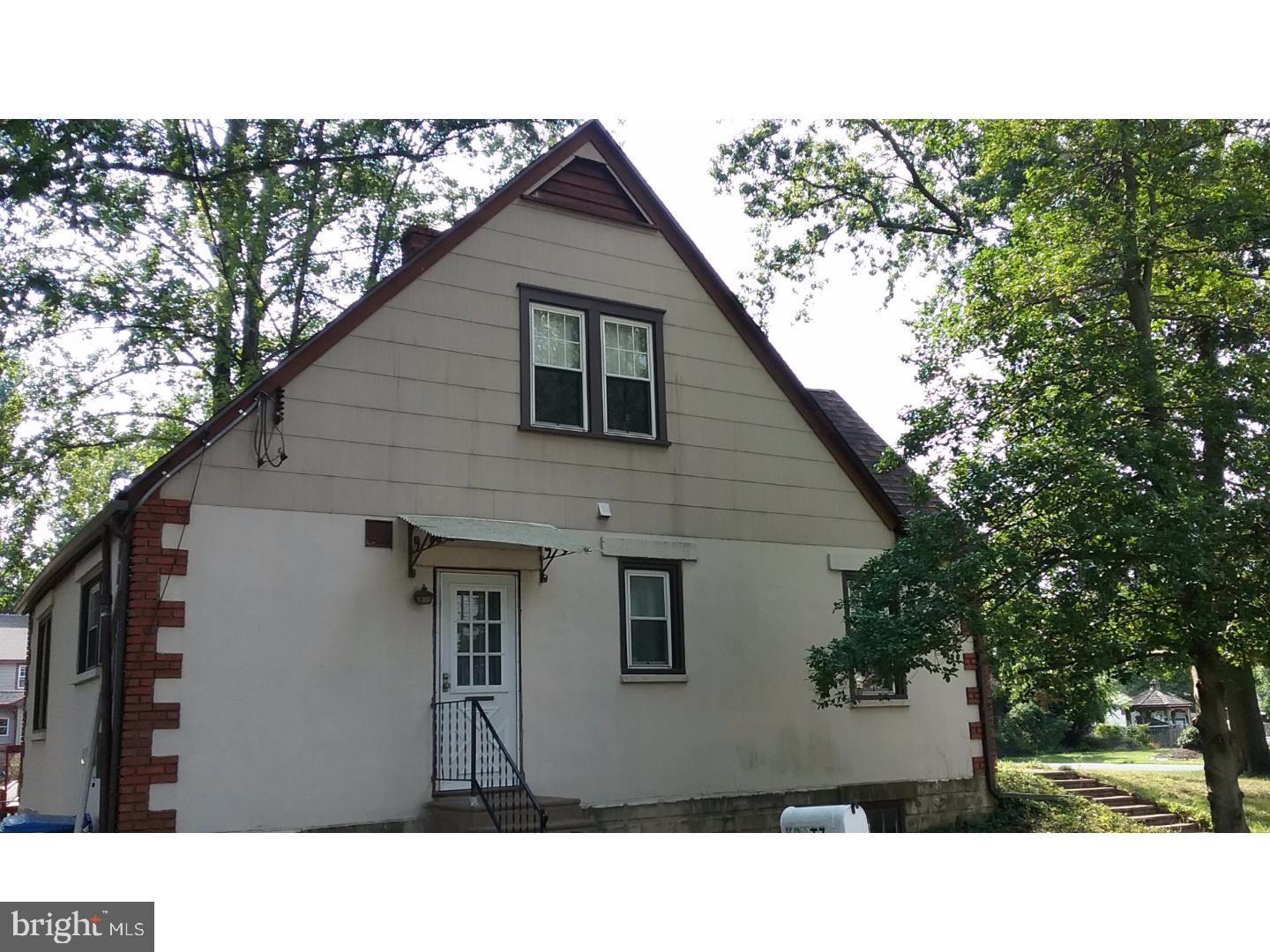 516 River Road Croydon, PA 19021 - Photo 2 of 15 Exterior Side