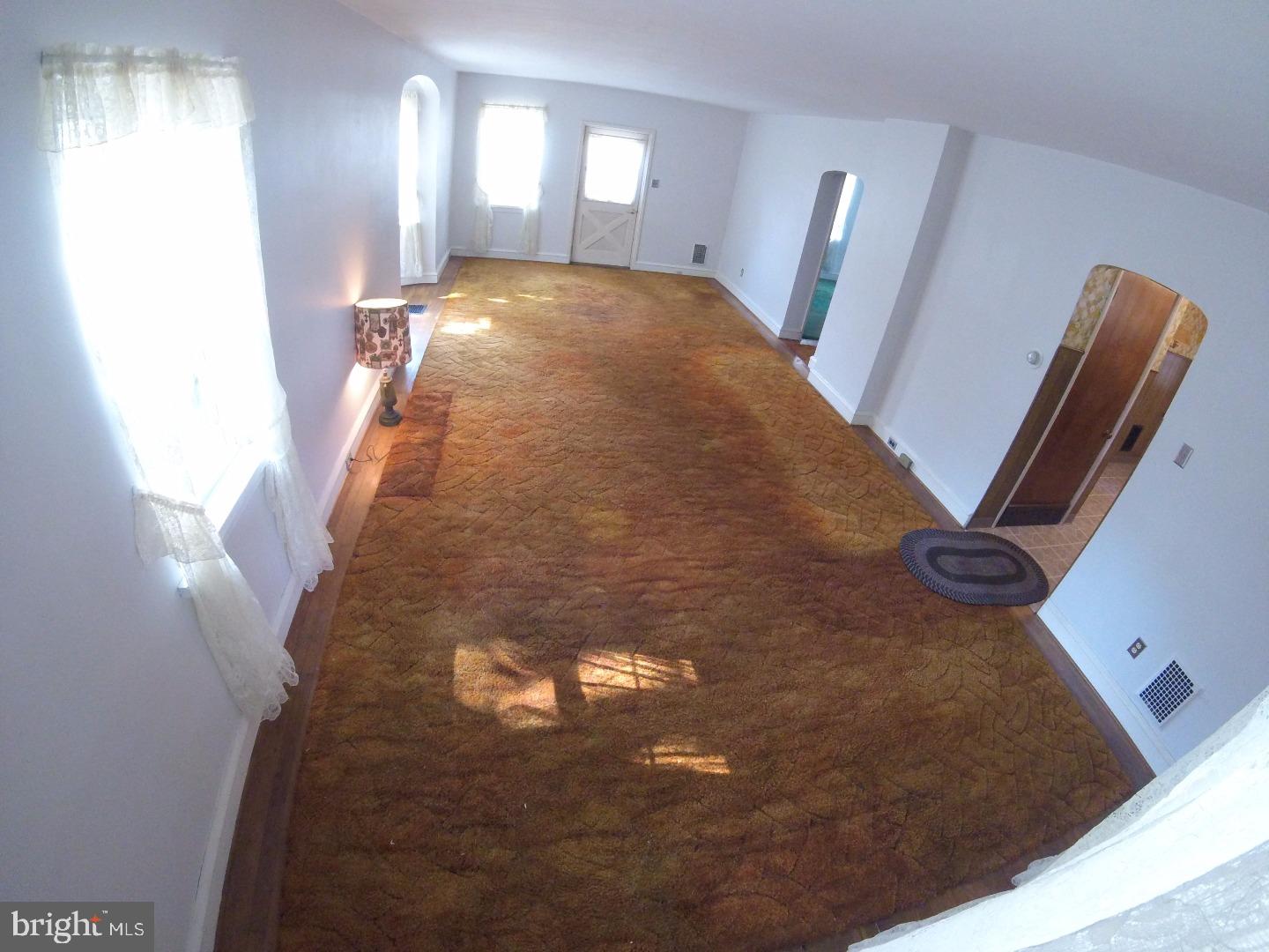 516 River Road Croydon, PA 19021 - Photo 3 of 15 Living Room