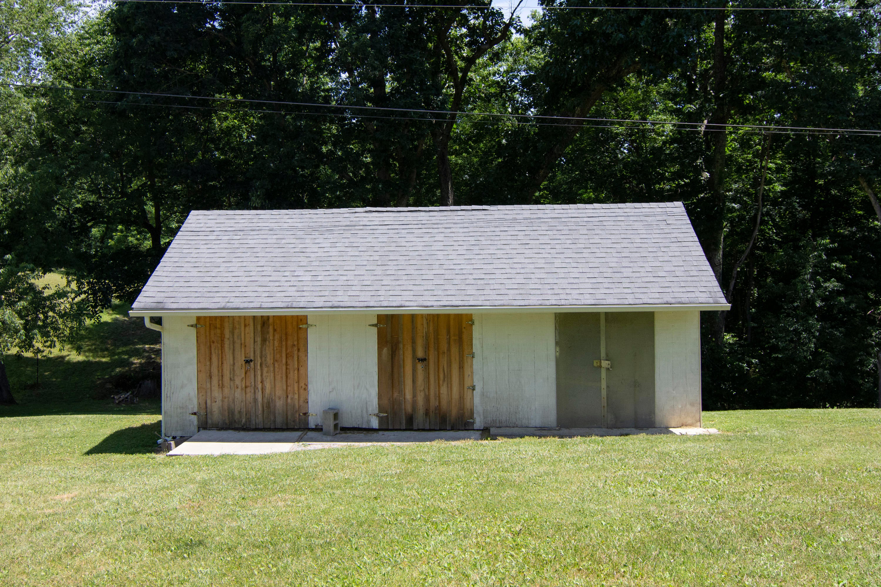 1908 Pine Grove Road Lindside, WV 24951 - Photo 5 of 72 Gallery Image 5
