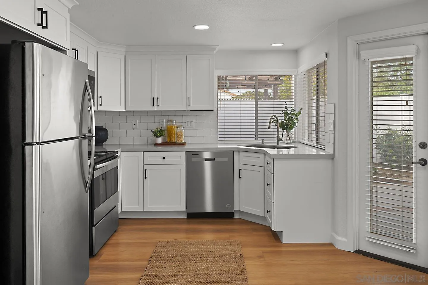 4094 Arcadia Way Oceanside, CA 92056 - Photo 4 of 13