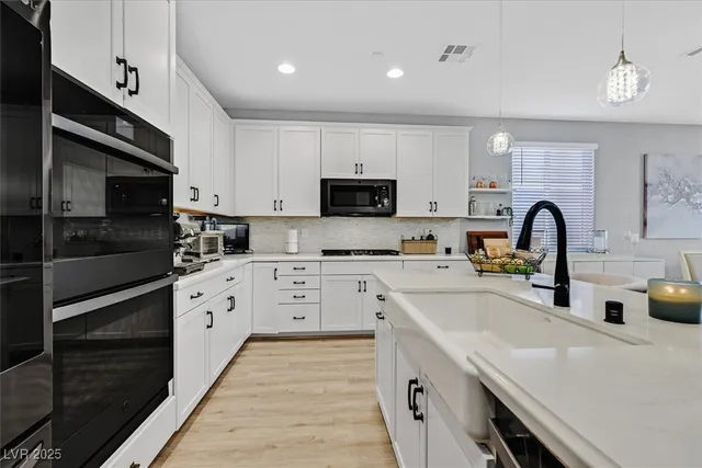 $675,000 | 329 Silva Place, Henderson, NV 89011