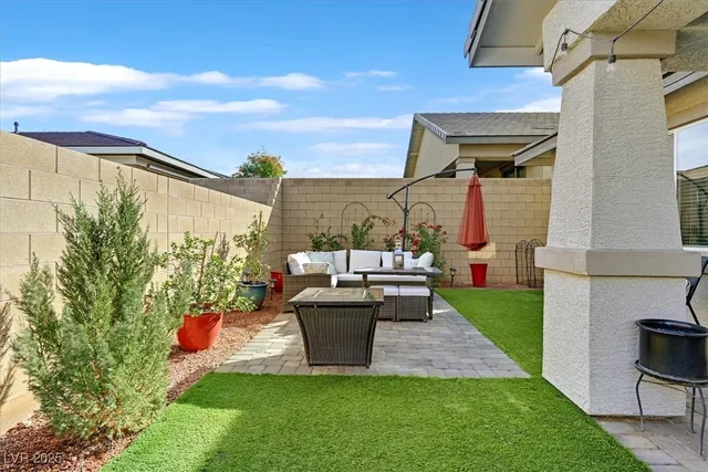 $675,000 | 329 Silva Place, Henderson, NV 89011