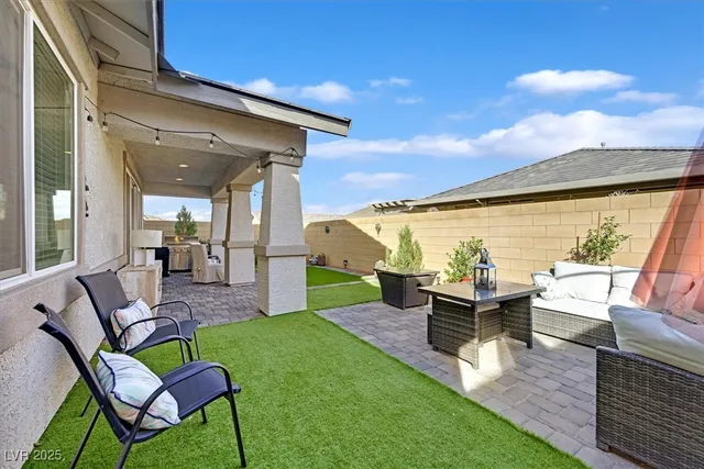 $675,000 | 329 Silva Place, Henderson, NV 89011