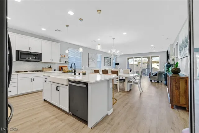 $675,000 | 329 Silva Place, Henderson, NV 89011