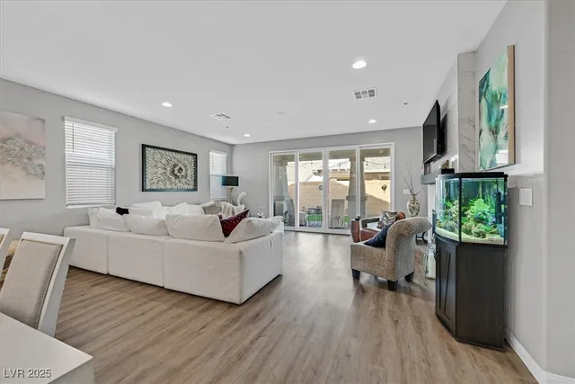 $675,000 | 329 Silva Place, Henderson, NV 89011