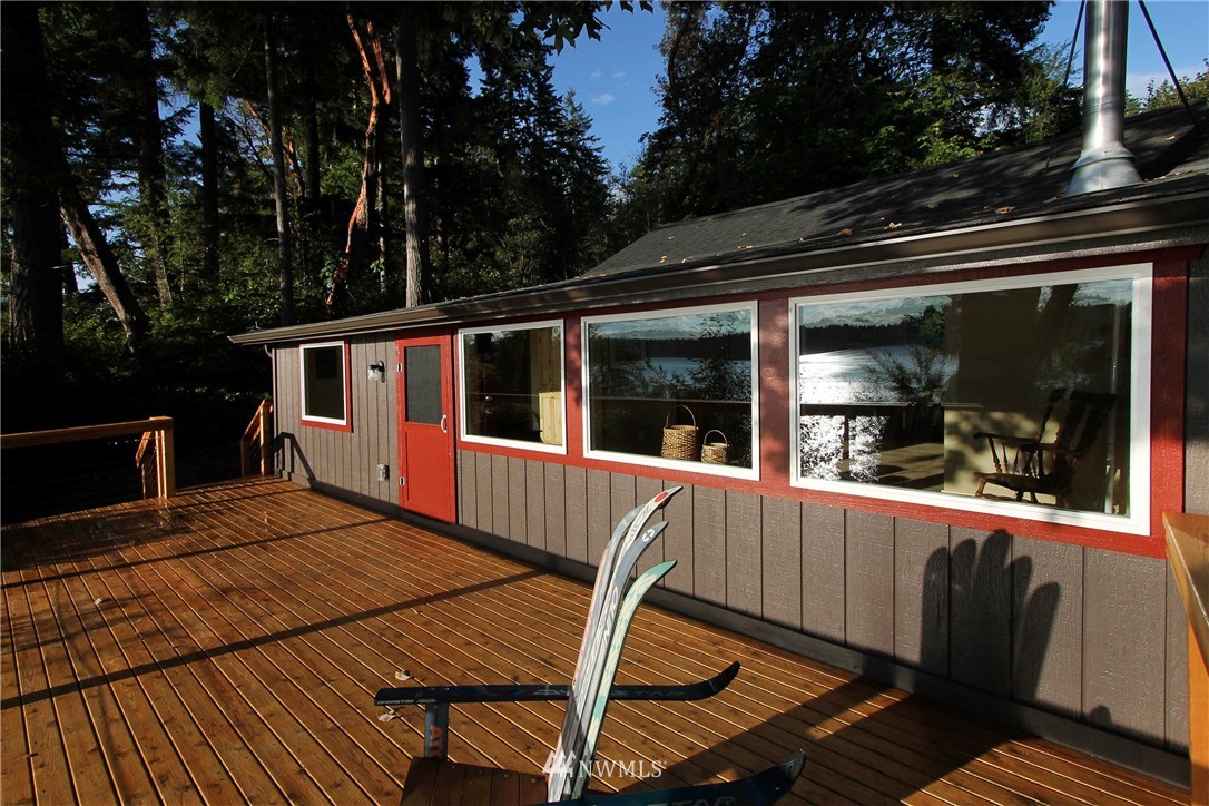 23035 Raymond Road Southwest Vashon, WA 98070 - Photo 23 of 25