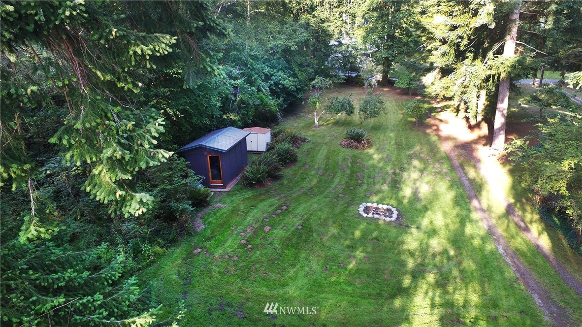 23035 Raymond Road Southwest Vashon, WA 98070 - Photo 5 of 25