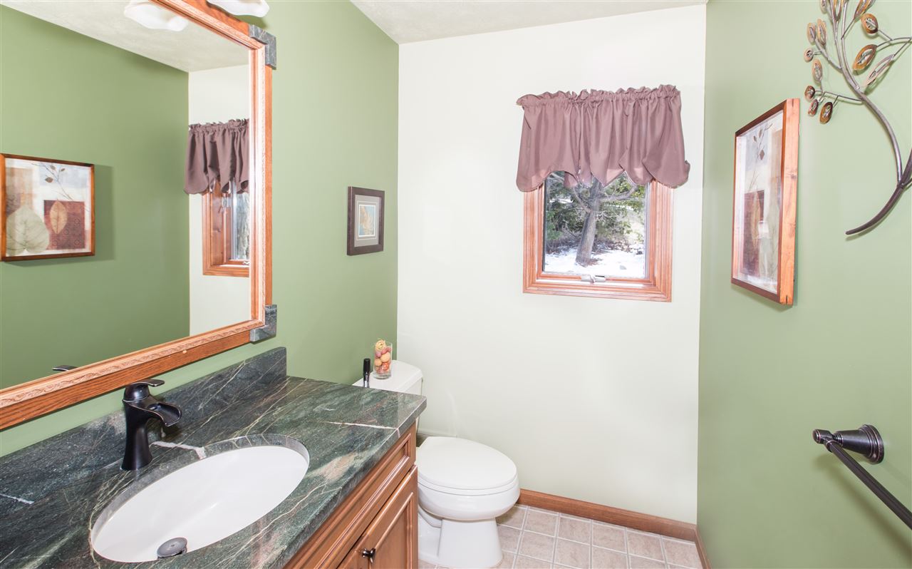 1989 Island View Road Traverse City, MI 49686 - Photo 20 of 40 1844391-19.JPG