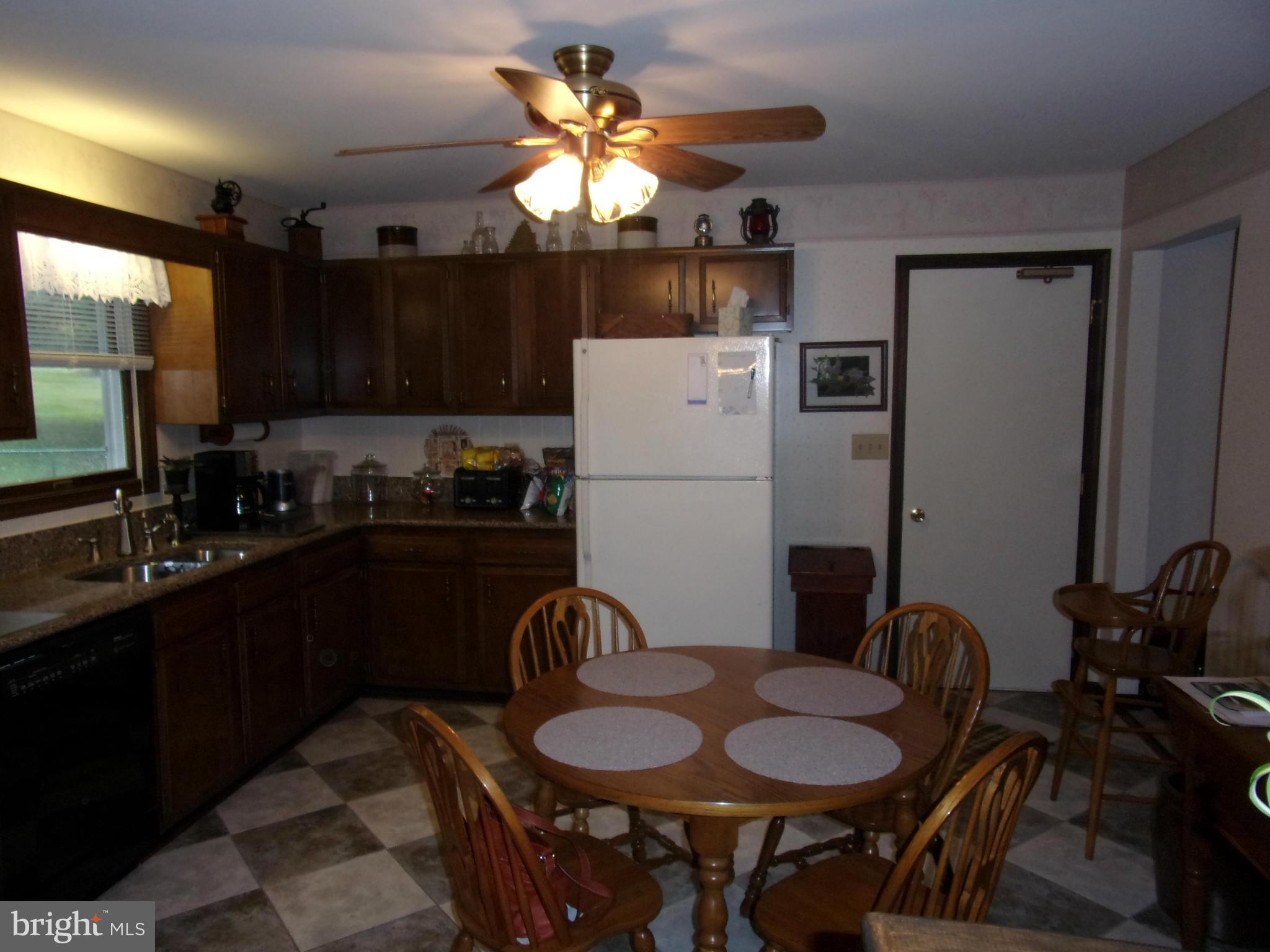 15304 Dellinger Road Williamsport, MD 21795 - Photo 13 of 30 Kitchen