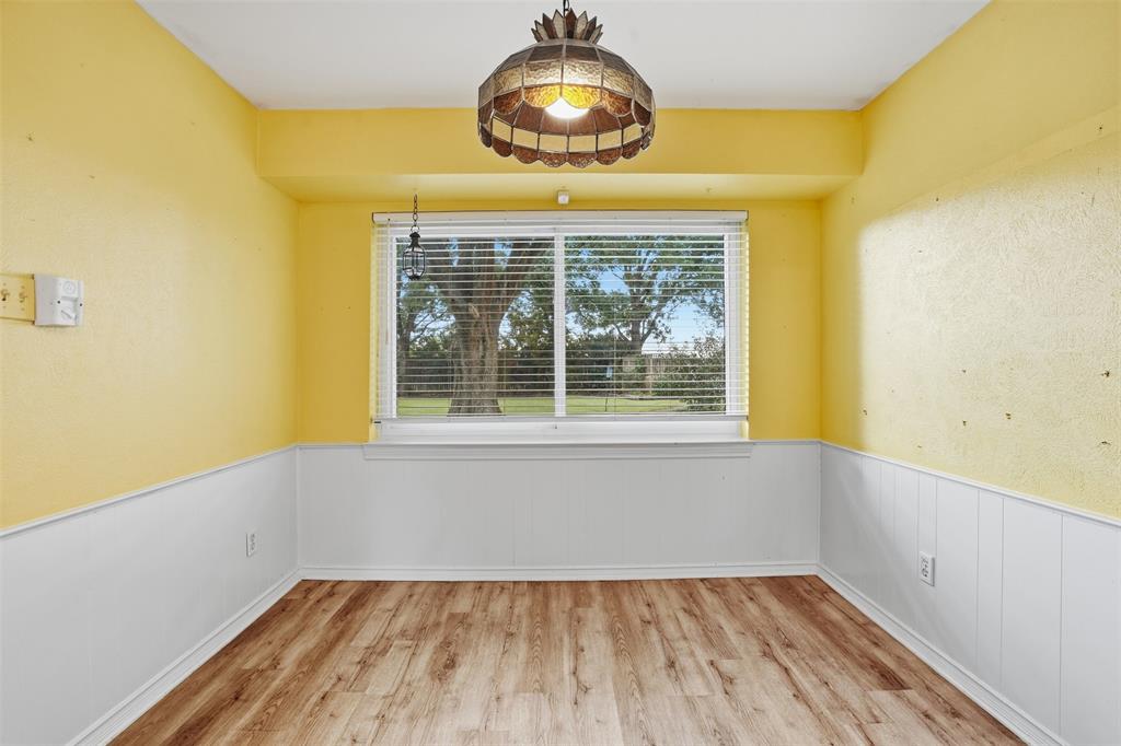 4328 Winding Way Benbrook, TX 76126 - Photo 11 of 30 Gallery Image 11
