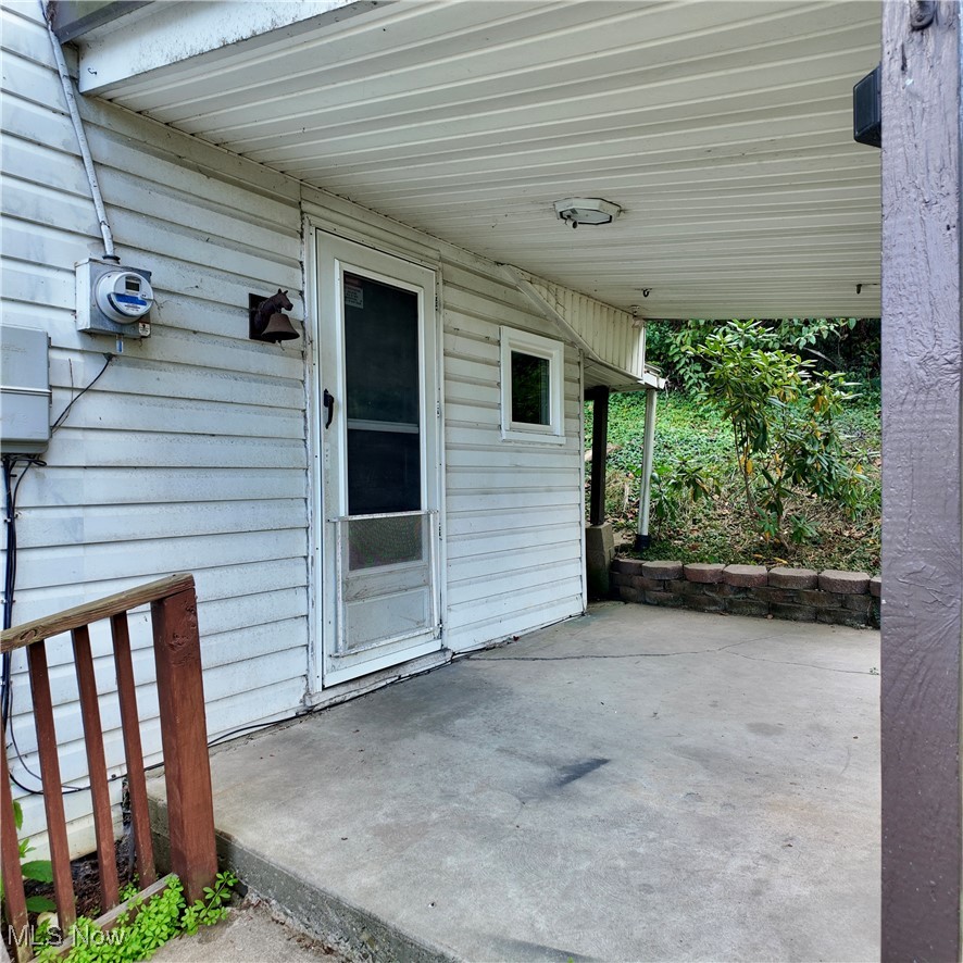 57950 Kilgore Road Bellaire, OH 43906 - Photo 2 of 18