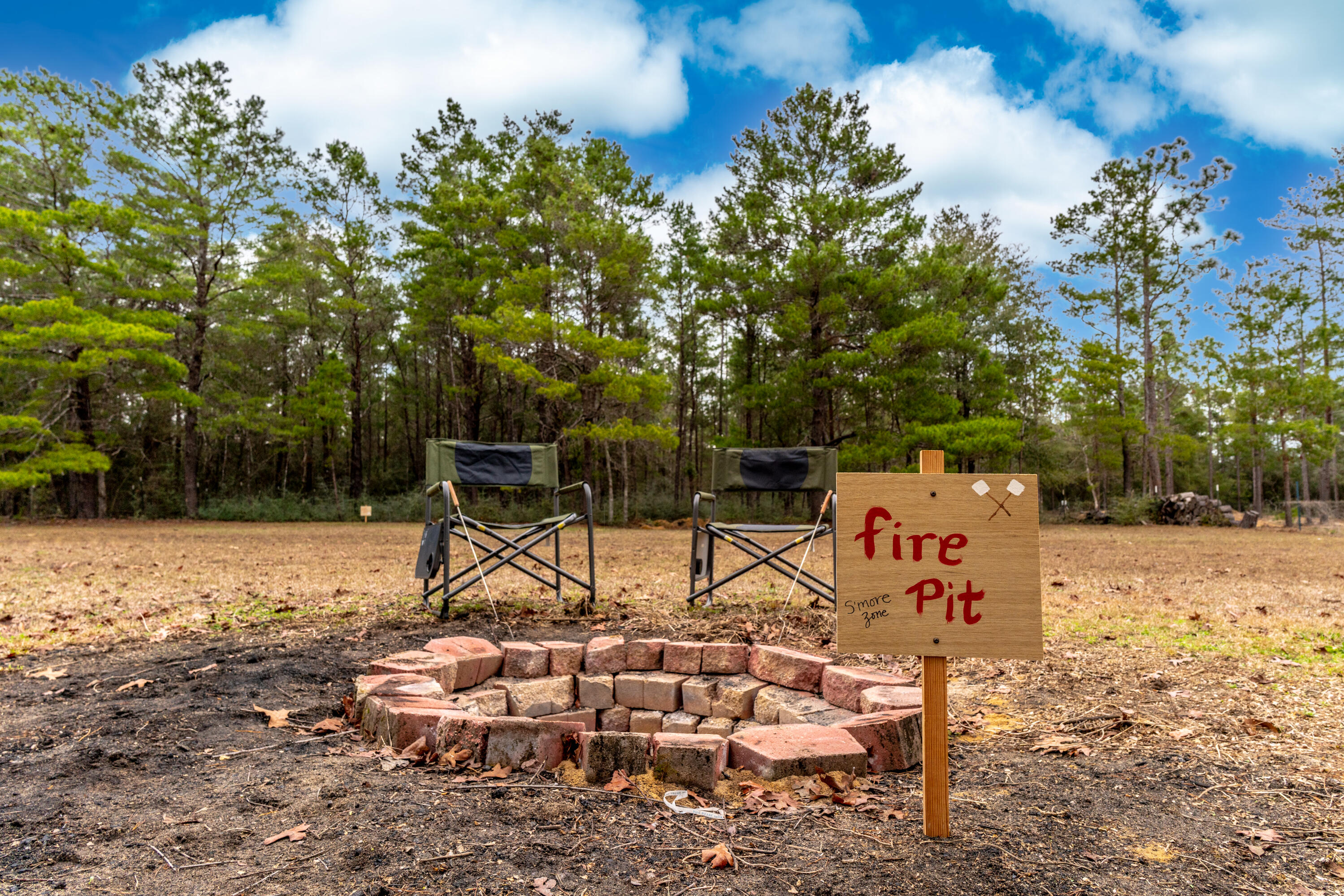 4037 Randi Road Crestview, FL 32539 - Photo 40 of 44 Firepit