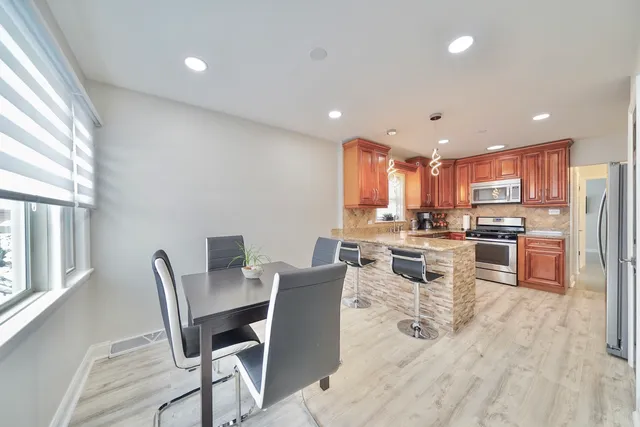 $449,900 | 7122 Agatite Avenue, Norridge, IL 60706