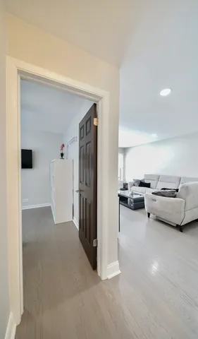 $449,900 | 7122 Agatite Avenue, Norridge, IL 60706