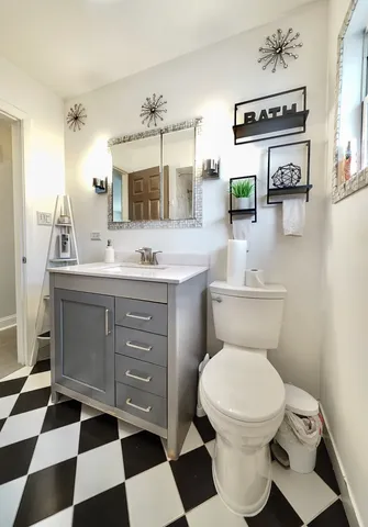 $449,900 | 7122 Agatite Avenue, Norridge, IL 60706