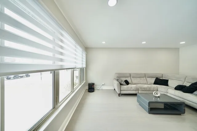 $449,900 | 7122 Agatite Avenue, Norridge, IL 60706