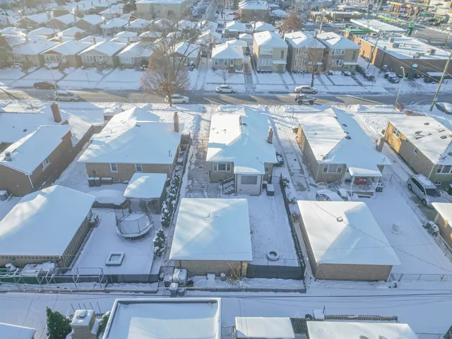 $449,900 | 7122 Agatite Avenue, Norridge, IL 60706