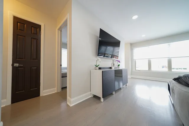 $449,900 | 7122 Agatite Avenue, Norridge, IL 60706