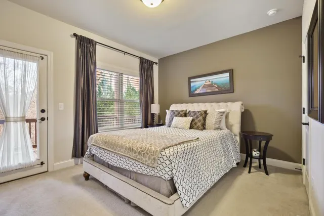 $805,000 | 274 Lakestone Parkway, Woodstock, GA 30188