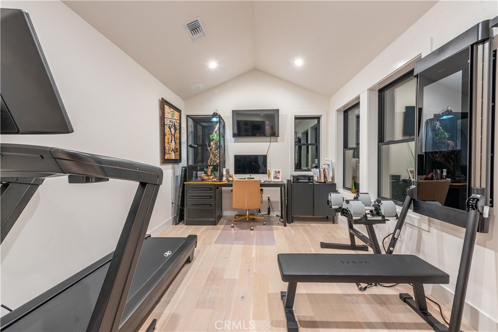 603 Delaware Street Huntington Beach, CA 92648 - Photo 17 of 32