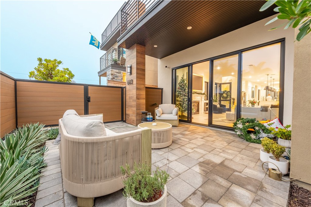 603 Delaware Street Huntington Beach, CA 92648 - Photo 27 of 32