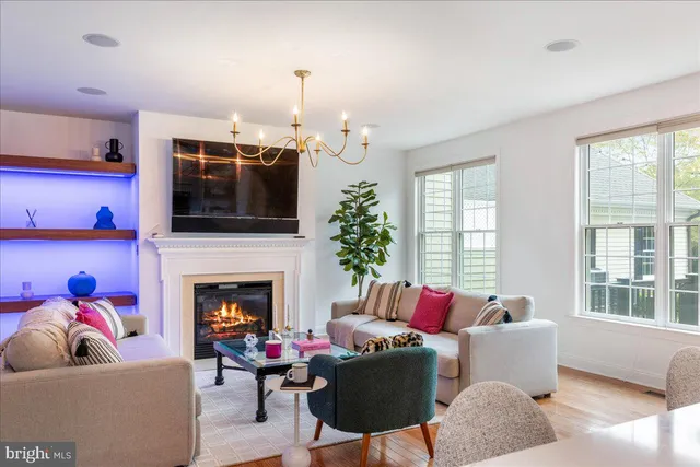 $1,120,000 | 206 Paxon Alley, Unit 51, Newtown, PA 18940