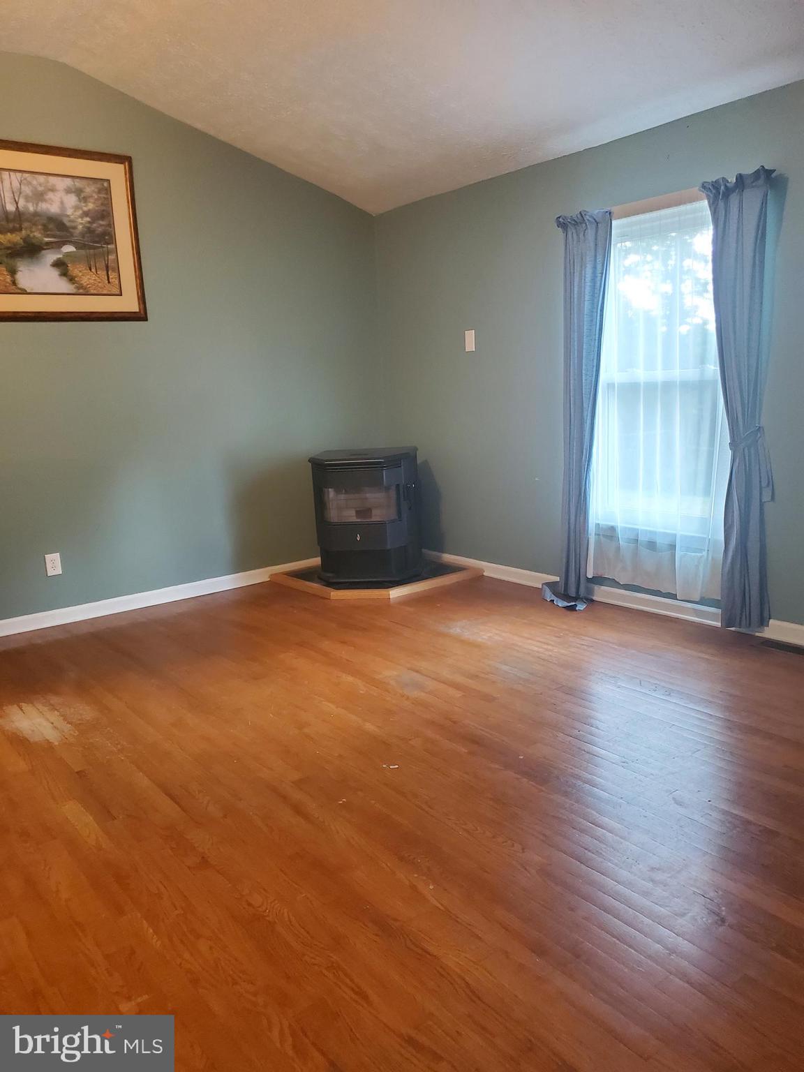 34351 Indiantown Road Locust Grove, VA 22508 - Photo 14 of 26 Family Room Hard Wood Floors