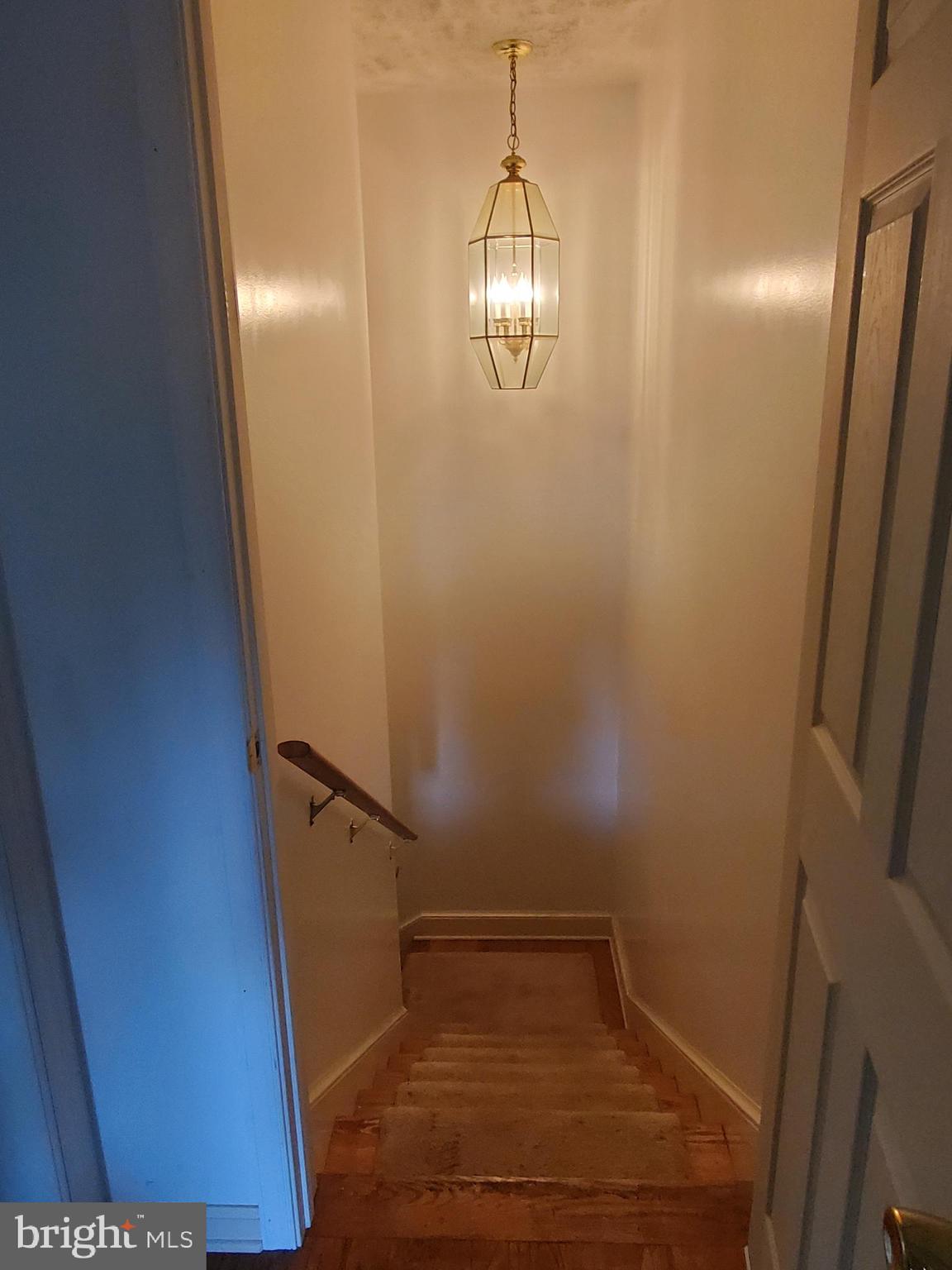 34351 Indiantown Road Locust Grove, VA 22508 - Photo 9 of 26 Hallway