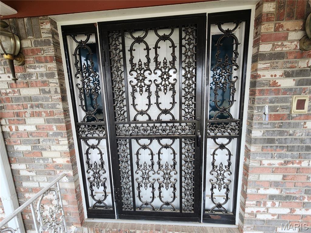 2001 Woodhaven Road Poplar Bluff, MO 63901 - Photo 3 of 64