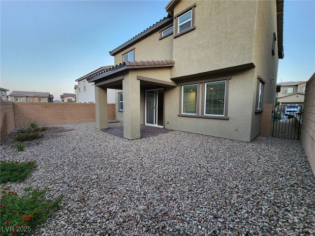 $2,450 | 10384 Bagg Avenue, Las Vegas, NV 89166
