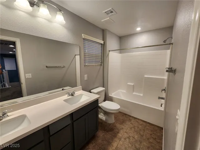 $2,450 | 10384 Bagg Avenue, Las Vegas, NV 89166