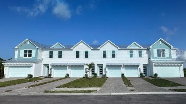 $324,900 | 10536 Fountain Palm Circle, Bokeelia, FL 33922