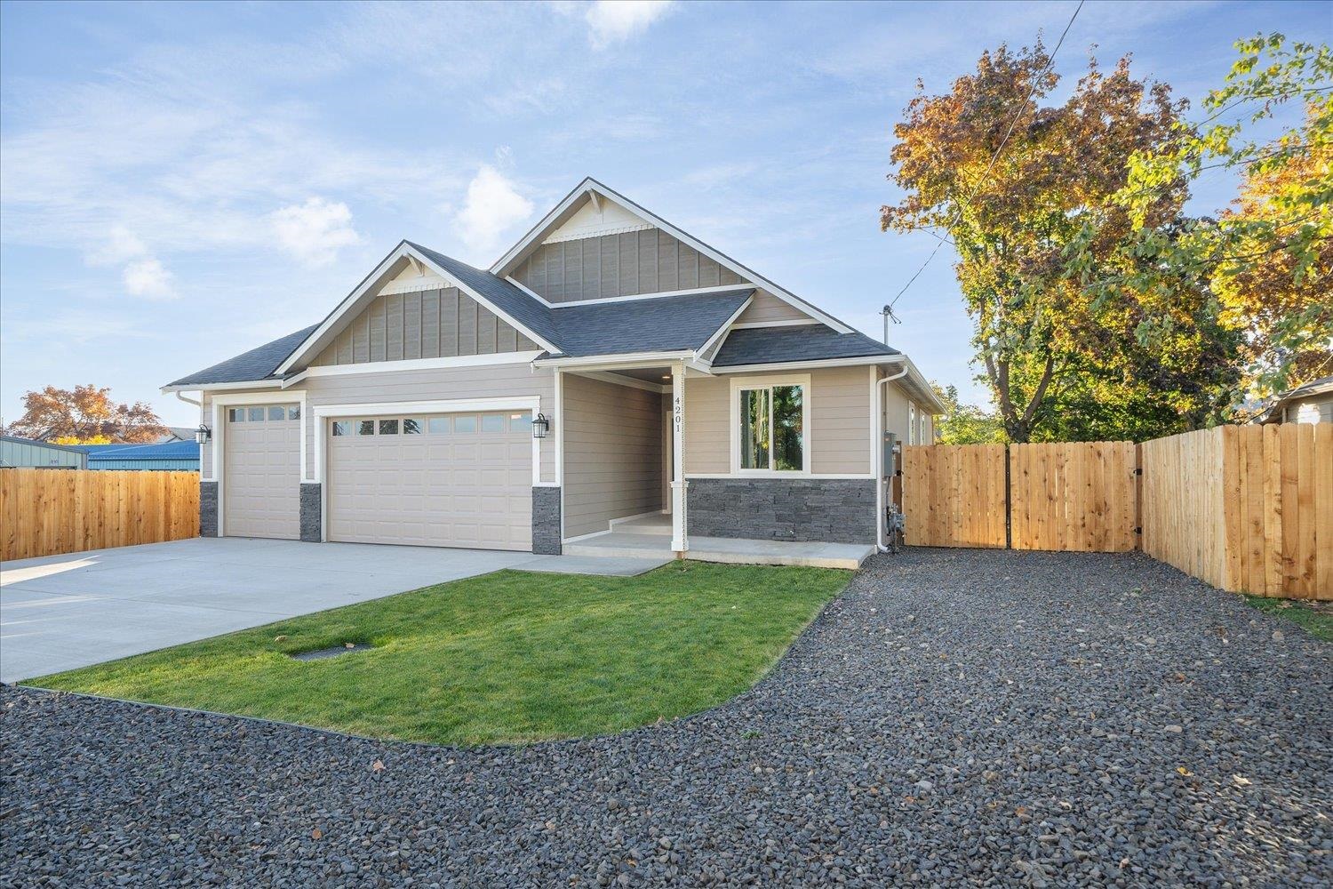 4201 North Silas Road Spokane Valley, WA 99216 - Photo 3 of 31 Gallery Image 3